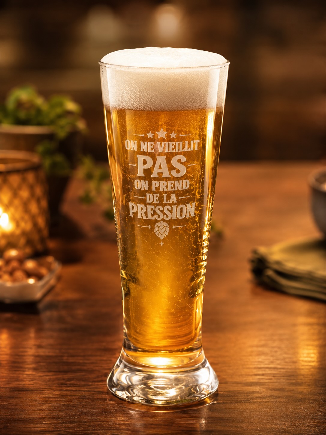 Verre à bière gravé humour On ne vieillit pas on prend de la pression